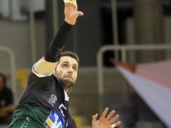 Der 1,96 Meter große Mazedonier Vuk Karanovic fand gestern Abend oft eine Lücke im Rottenburger Block. Mit 28 erzielten Punkten wurde er zum MVP seines Teams gewählt. Foto: Timo Geldner