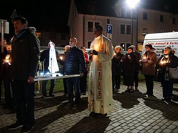 Die Fatima-Andacht im Dezember wurde mit einer Prozession durch Bad Brückenau verbunden. Marion Eckert