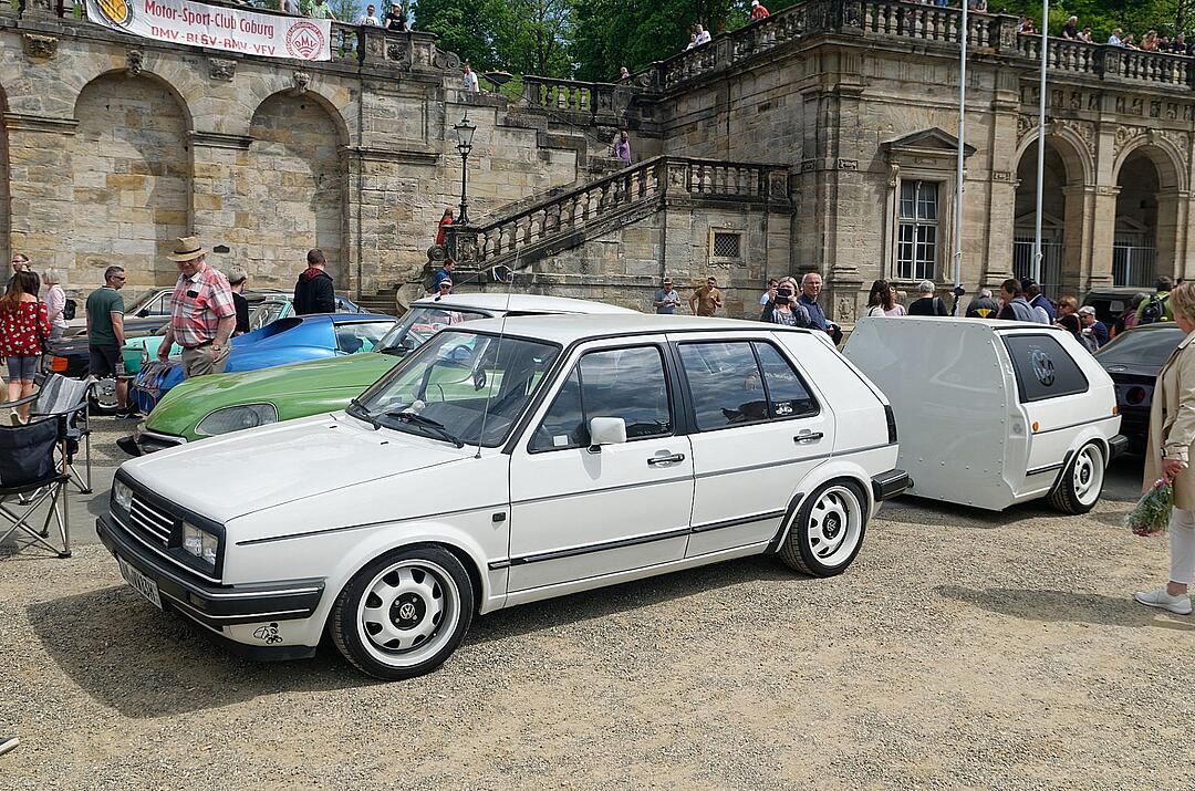 Über 500 Autos zogen Besucher aus nah und fern an
