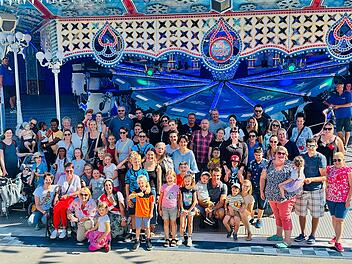 Herbstvolksfest Nürnberg: Schausteller schenken schwer kranken Kindern unbeschwerte Zeit