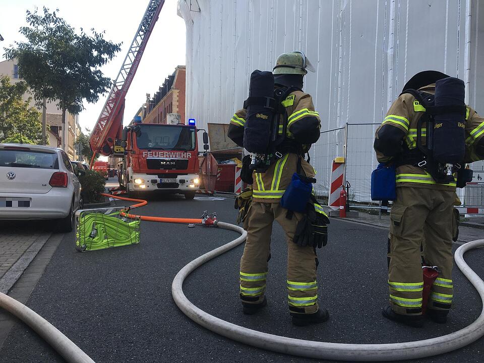 Fürth: Brand auf dem Dach des Landesamtes für Statistik
