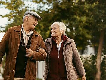 Für die große Liebe ist es nie zu spät! So findest du Single Frauen ab 60.