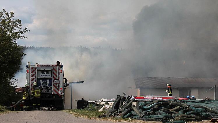 Brand eines landwirtschaftlichen Anwesens in Trübenbach Foto: Herbert Fischer