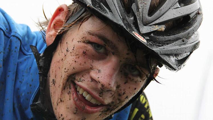 Der Eltmanner Felix Pfuhlmann (Bild) übernimmt in der "Prominenten-Staffel" mit Ex-Schwimmprofi Thomas Lurz und dem bayerischen Top-Läufer Mario Wernsdörfer die Radstrecke.