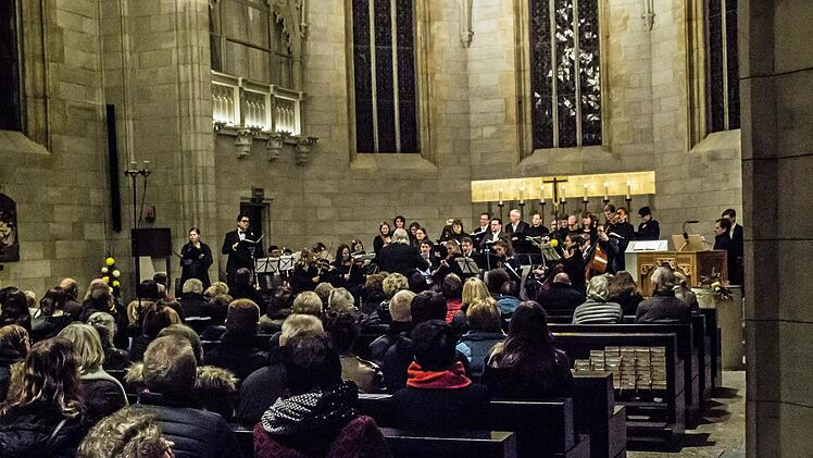 Regen Zusprach fand ein Konzert mit der "Cappella casimiriana" in St. Augustin.Foto: Jochen Berger