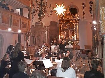 Für festlichen Klang sorgten Kidsorchester sowie Schüler- und Jugendorchester Küps in der Kirche in Schmölz. Foto: privat