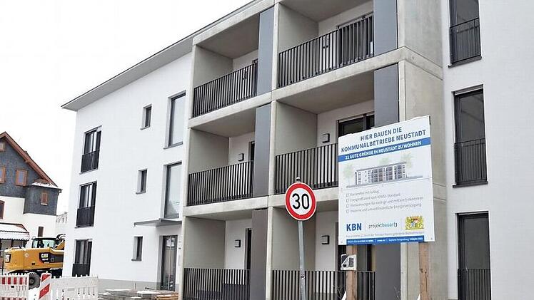 Das Wohnungsbauprojekt mit den Kommunalbetrieben der Stadt steht kurz vor der Vollendung. Foto: Rainer Lutz