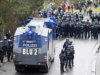 Neugr&uuml;ndung AfD-Jugendorganisation &ndash; Proteste