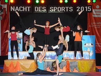 Turnerinnen des TSV Bad Kissingen eröffneten die "Nacht des Sports".  Fotos: Peter Rauch
