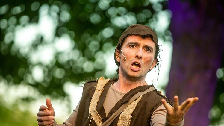 Tom Ohnerast trat in der letzten Saison bei den Rosenbergfestspielen als  Sosias in "Amphitryon" auf.   Die Festspielleitung setzt  auch 2020 auf klassische Stoffe: Aufgeführt wird "Cyrano de Bergerac" von Edmond RostandFrank Wunderatsch