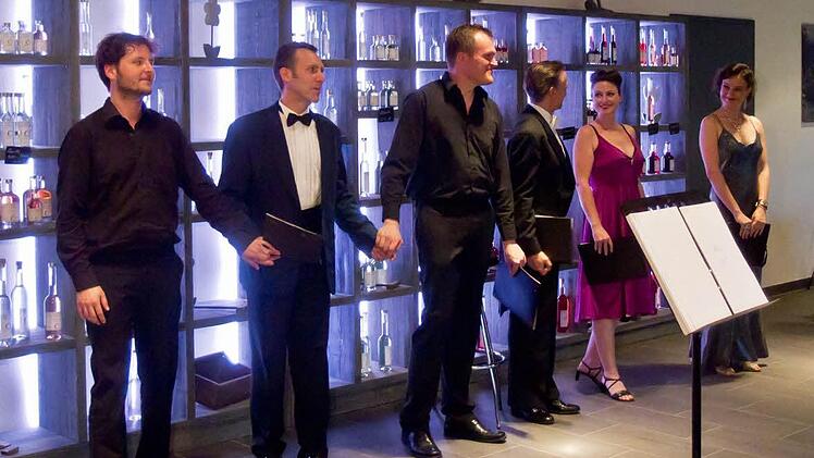 "Die Nostalgiker" gastierten in der "Destillerie Möbus" in Bad Rodach.Foto: Jochen Berger