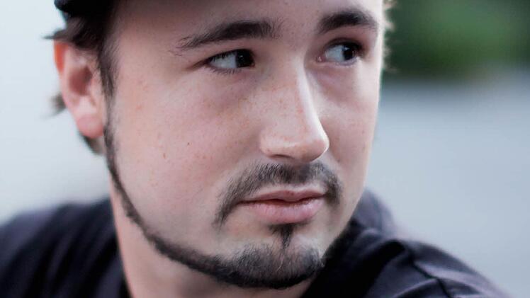 Schrieb das Drehbuch zu Montrak und führte auch Regie: Stefan Schwenk