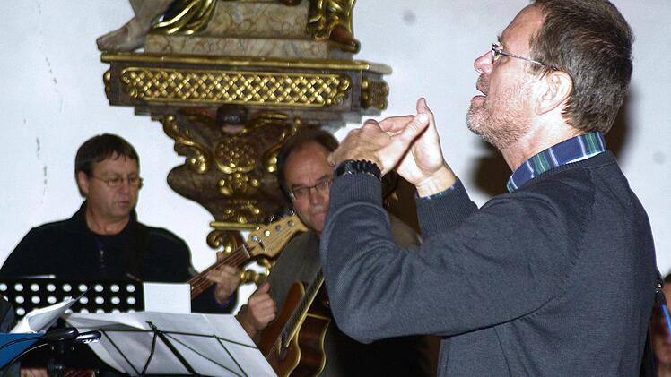 Martin Stapper, ein temperamentvoller Chorleiter mit Mut zum Experiment.  Foto: Winfried Ehling