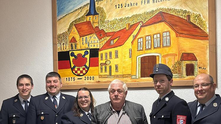 Fabian Kleinhenz (von links), Heinrich Starrach, Susanne Metz, Oswald Zier (60 Jahre Vereinsmitglied), Michael Zier (25 Jahre Vereinsmitglied) und Vorsitzender Andreas Wolf.
