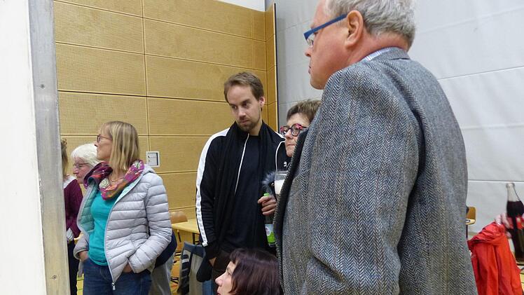 Das zweite Isek-Treffen in der Mehrzweckhalle Baiersdorf Foto: Pauline Lindner