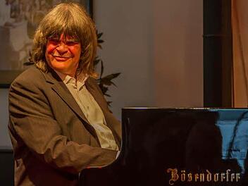 Am Flügel: Axel Zwingenberger Foto: privat