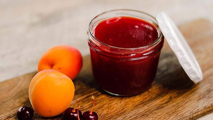 Aprikosen-Kirsch-Marmelade.jpg