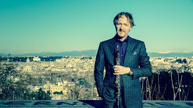 Mit dem Solo-Oboisten der Berliner Philharmoniker Albrecht Mayer hat das BKO einen veritablen, weltweit gefeierten Klassik-Star in die Rhön eingeladen.  Die Sommerkonzerte des BKO finden am Samstag, 17. Juli statt.  Foto: Holger Hage