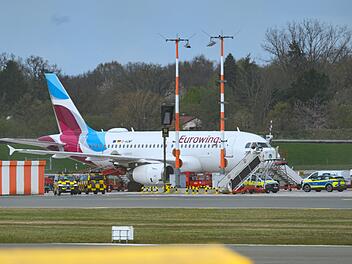 Flugzeug nach technischen Problemen in Hamburg gelandet