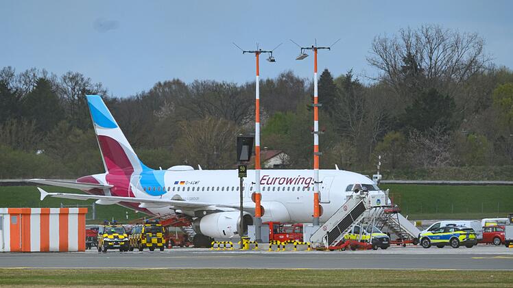 Flugzeug nach technischen Problemen in Hamburg gelandet