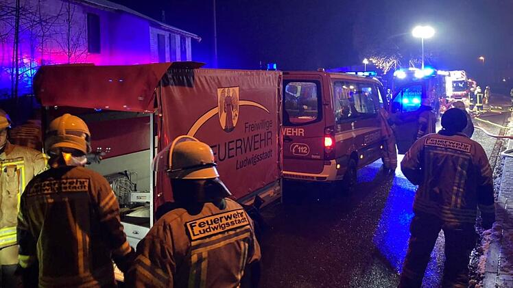 Wohnhausbrand in Probstzella - Feuerwehr Ludwigsstadt eilt zu Hilfe