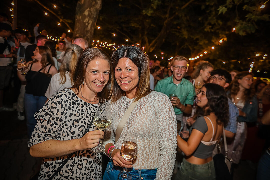 Impressionen vom größten Weinfest in Franken!
