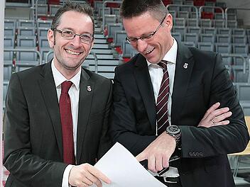 Sportdirektor Daniele Baiesi (links) und Geschäftsführer Rolf Beyer ist es gelungen, eine Mannschaft mit toller Perspektive auf die Beine zu stellen. Foto: sportpress