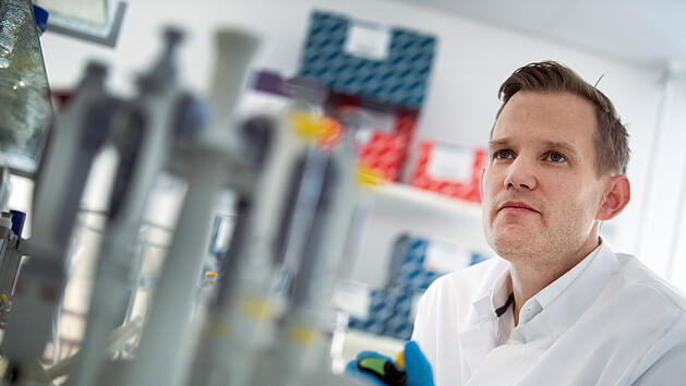 Warnung vor Coronaschutz-"&Uuml;berbietungswettbewerb": Der Bonner Virologe Hendrik Streeck