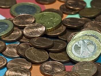 150 Euro haben Unbekannte aus der Mangersreuther Kirche mitgehen lassen. Symbolbild: Andreas Gebert/dpa
