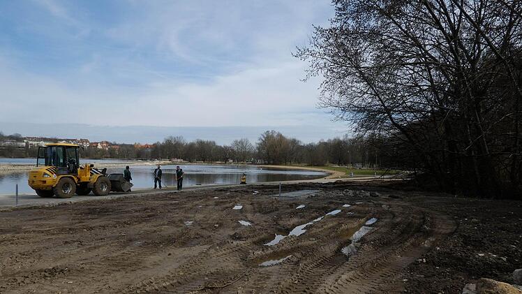 ünktlich zu den Pfingstferien soll alles fertig sein. Der Wöhrder See soll für rund vier Millionen Euro auf Vordermann gebracht werden. Foto: Nikolas Pelke