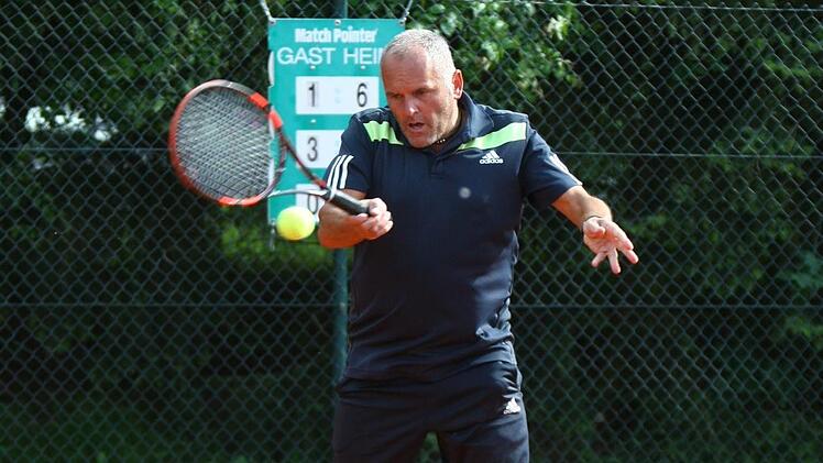 Michael K&uuml;fner trat in zwei Mannschaften des TSV Melkendorf an - und blieb unbesiegt.  Foto: Monika Limmer