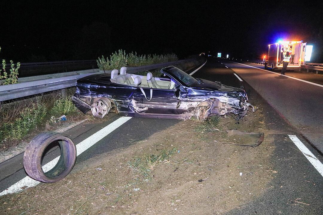 Schwerer Unfall auf A70 bei Ebelsbach: Mit 1,1 Promille gegen die Leitplanke