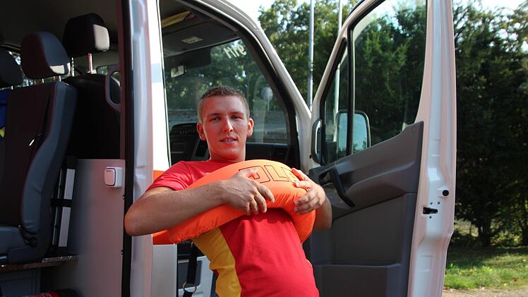 Mit einem Schwimmer kann man bewusstlose Personen bergen. Foto: Julia Heimberger