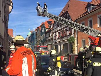 Was wird bei einem Einsatz gebraucht? Von wo lassen sich Material und Einsatzkräfte am schnellsten zusammenziehen? Eine Bedarfsplanung wäre eine Möglichkeit, für Klarheit zu sorgen. Foto: Archiv/Feuerwehr Kronach