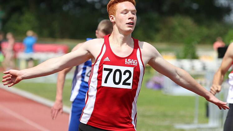 Nick Przeliorz gewinnt bei den Bayerischen Meisterschaften über 100 und 200 Meter. Foto: Theo Kiefner/Archiv