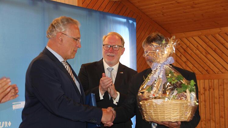 Eindrücke vom Ministerbesuch in Neufang. Foto: Veronika Schadeck