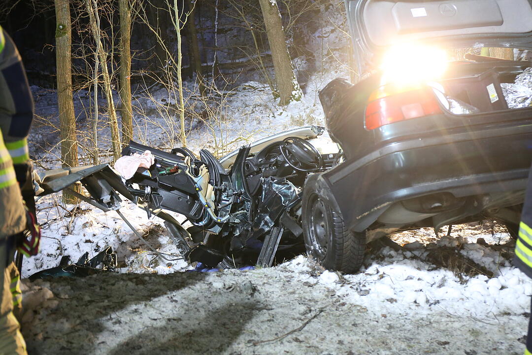 Tödlicher Unfall in Oberfranken: 38-Jähriger stirbt bei Weißenstadt
