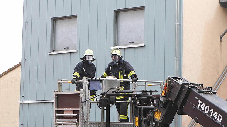 In einem Späne-Silo in Buch am Wald hat es am Dienstag stark gebrannt. Foto: News5 / Buerkel
