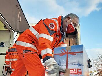 Auch die Oberfranken zeigten wieder gro&szlig;e Hilfsbereitschaft: 1400 Pakete machen sich von hier aus auf den Weg. Foto: privat