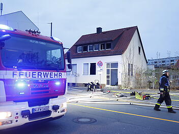 Leerstehendes Haus brennt in N&uuml;rnberg - Schaden unklar