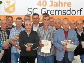 Die geehrten Gründungsmitglieder des SC Gremsdorf.  Foto: Mona Lisa Eigenfeld