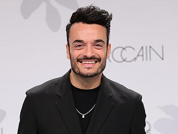 Moderator Giovanni Zarrella hat auf Instagram erste Details zu seiner neuen Weihnachtsshow verraten.