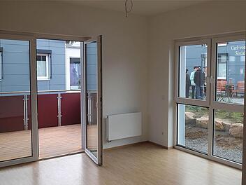 Jede Wohnung hat einen Notrufanschluss.  Foto: Gerd Schaar