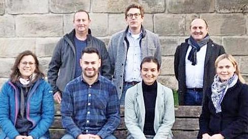 Der neue Vorstand der ÜFWG und SPD Langensendelbach-Bräuningshof mit (vorne, von links) Simone Schobert, Stefan Grau, Johanna Turnwald und Christina Eichenlaub sowie (hinten, von links) Jörg Reichel, Simon Berninger und Wolfgang Fees