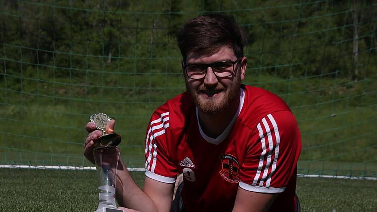 Gewann mit 23 Treffern den Torjäger-Pokal der Saale-Zeitung: Rene Leurer vom FC Obereschenbach, der ursprünglich als Verteidiger vorgesehen war.Steffen Standke