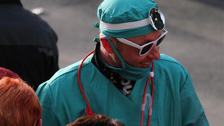 Faschingszug Schwärzelbach  Foto: Gerd Schaar