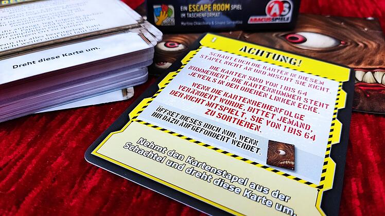 Deckscape - Draculas Schloss - Rezension des Escape-Room-Kartenspiels