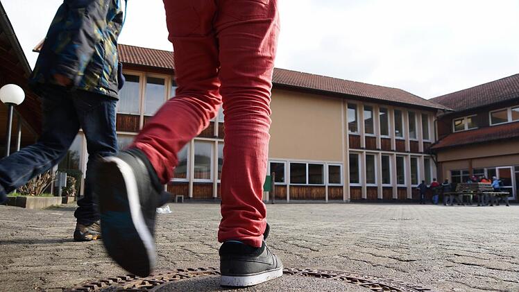 Symbolbild Pausenhof Foto: Archiv/Arkadius Guzy