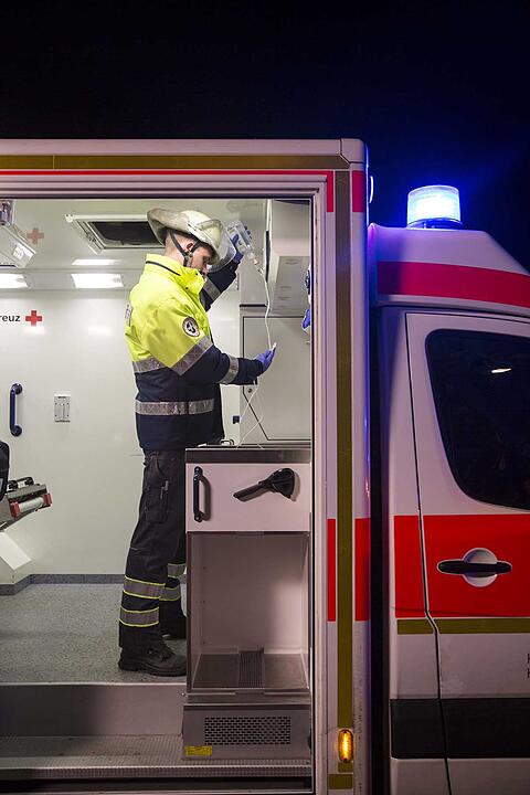 Haßfurt: Fahrer nach Unfall auf der A70 stundenlang eingeklemmt