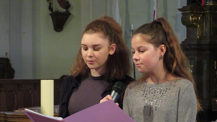 Gro&szlig;es Talent: Michelle Schlegel (li) und Spohie Weber von den Kelbachspatzen im Duett